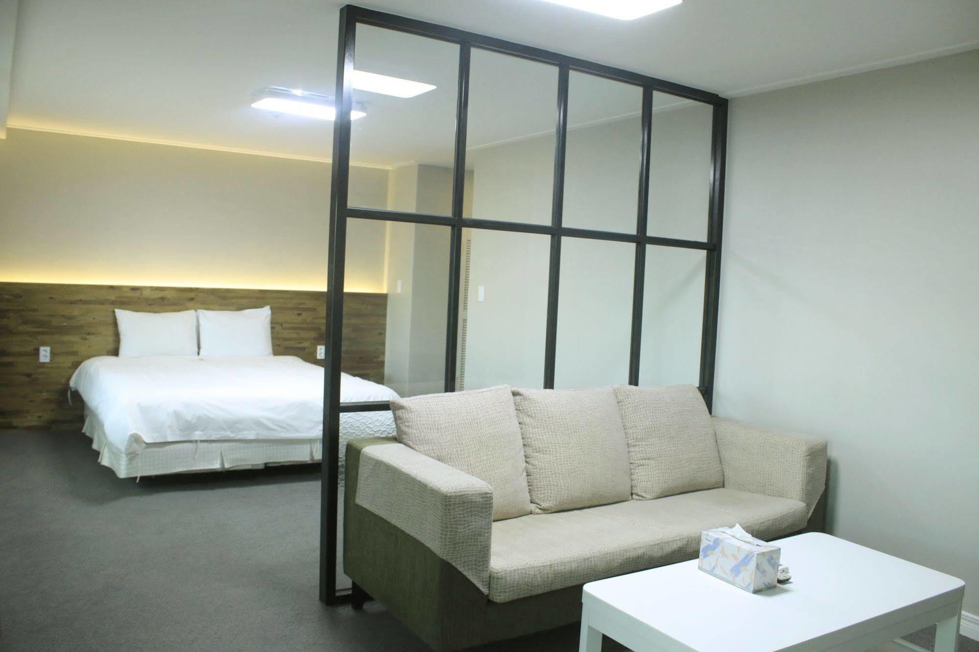 Hotel Ocean View Ulsan Bagian luar foto